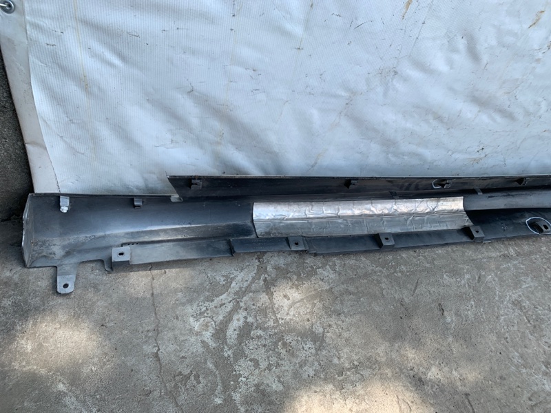 Накладка порога наружная правая G25/G35/G37/Q40 06-14 Накладка порога наружная правая G25/G35/G37/Q40 06-14