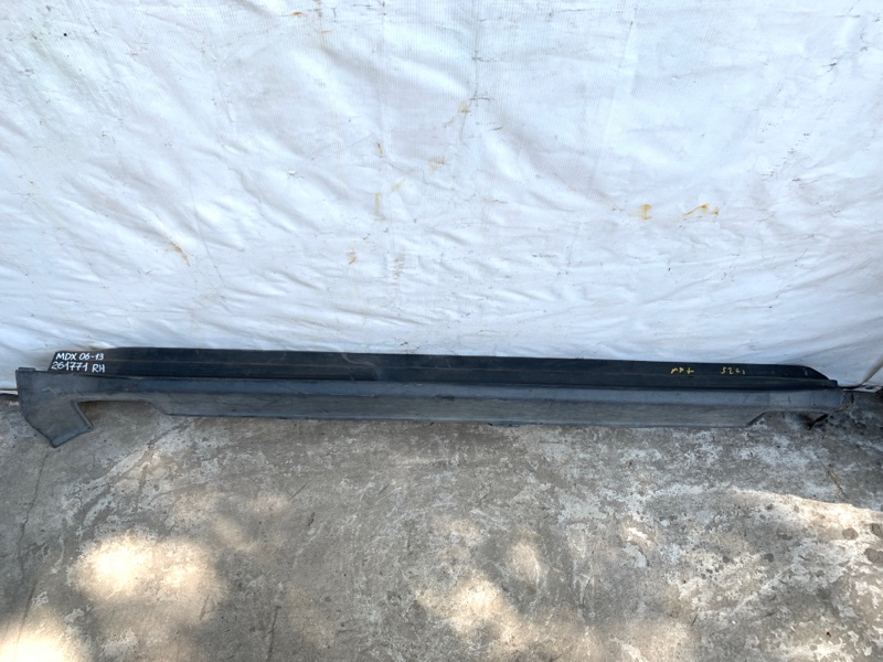 Накладка порога наружная правая MDX (YD2) 06-13