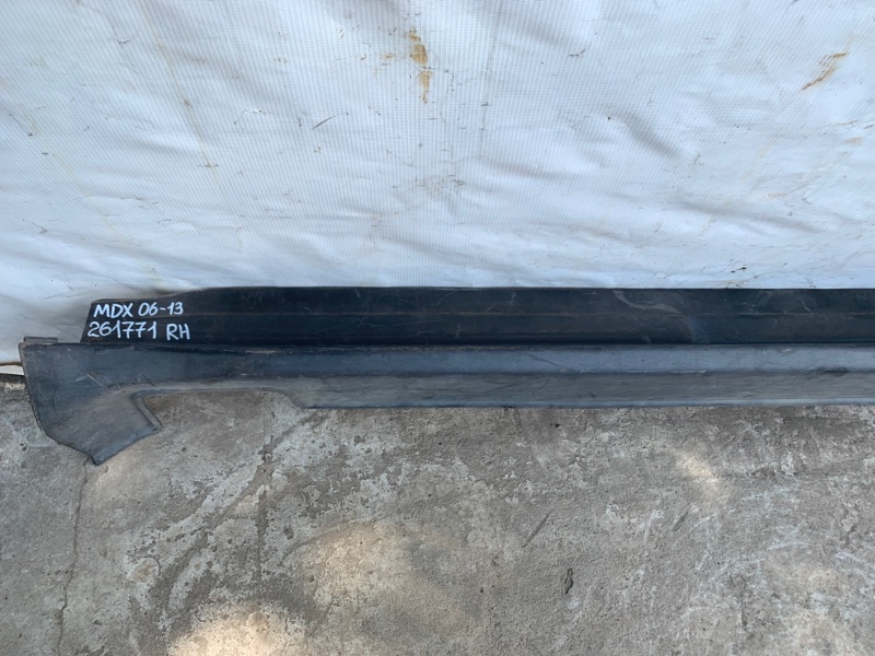 Накладка порога наружная правая MDX (YD2) 06-13