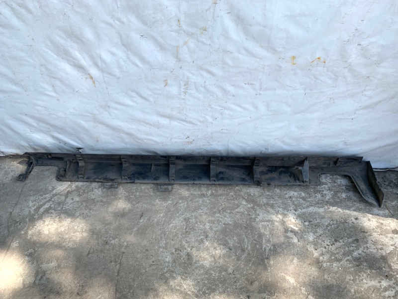 Накладка порога наружная правая MDX (YD2) 06-13