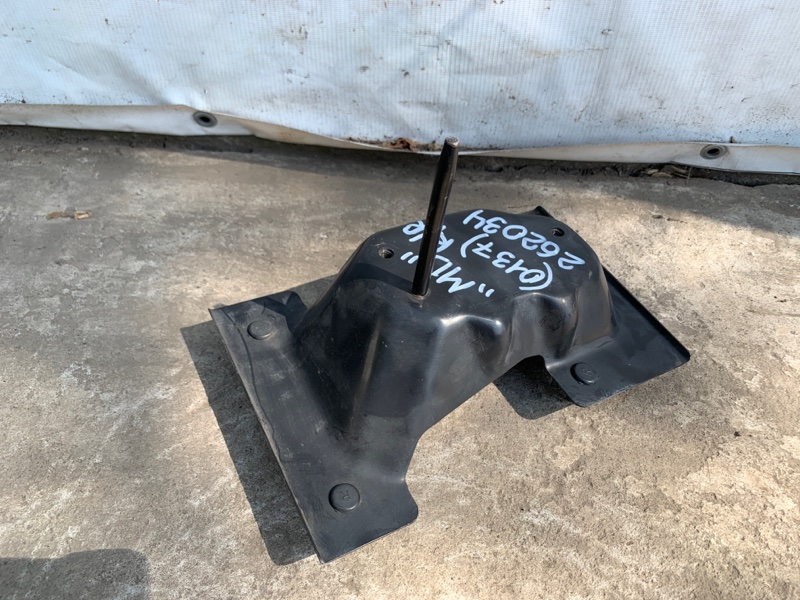 Кронштейн усилителя заднего бампера правый ELANTRA MD 10-15 2015 Седан 1.8