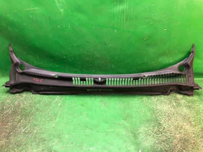 Пластик под лобовое стекло / Жабо FORD FUSION 14- 2013 Седан C20EDEF DS73F02216AE Б/У