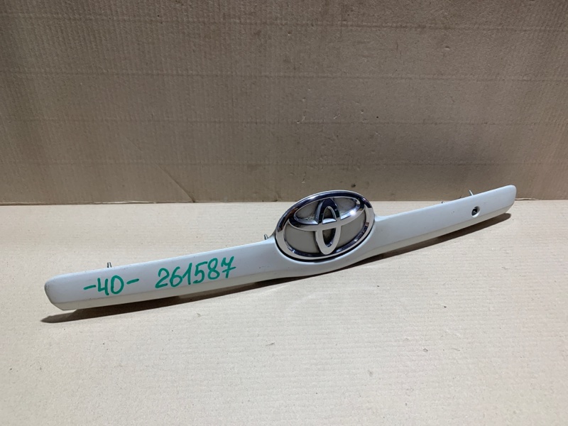 Панель подсветки номера TOYOTA CAMRY 40 06-11 Панель подсветки номера TOYOTA CAMRY 40 06-11