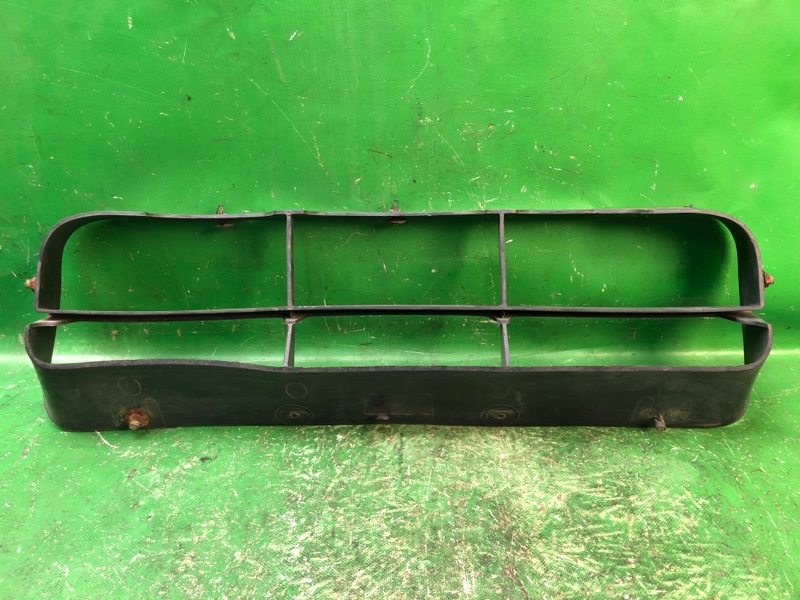 Решетка переднего бампера INFINITI QX56 / TITAN / ARMADA 04-16 Решетка переднего бампера INFINITI QX56 / TITAN / ARMADA 04-16