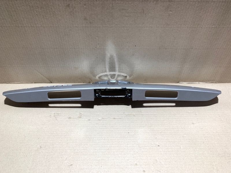 Панель подсветки номера CAMRY 40 06-11 Панель подсветки номера CAMRY 40 06-11