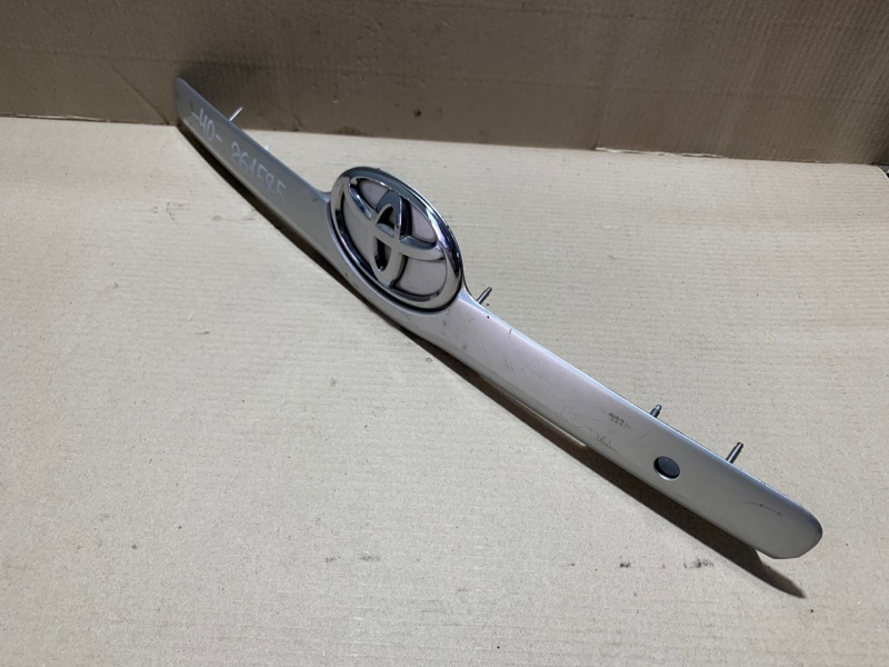 Панель подсветки номера CAMRY 40 06-11 Панель подсветки номера CAMRY 40 06-11