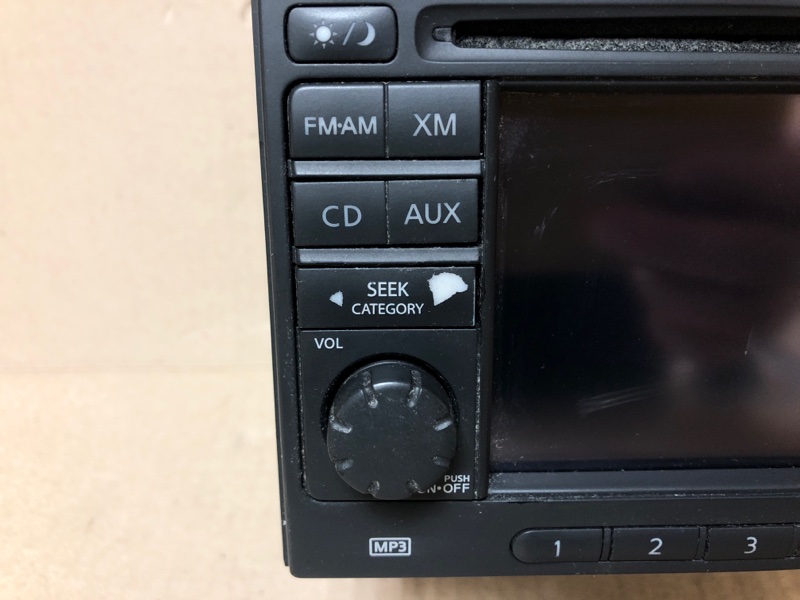 Магнитола JUKE 10-19