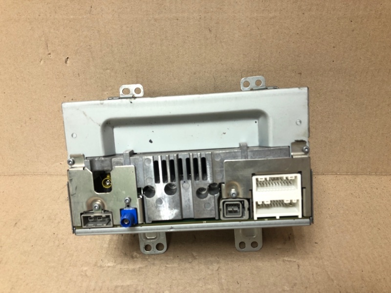 Магнитола JUKE 10-19