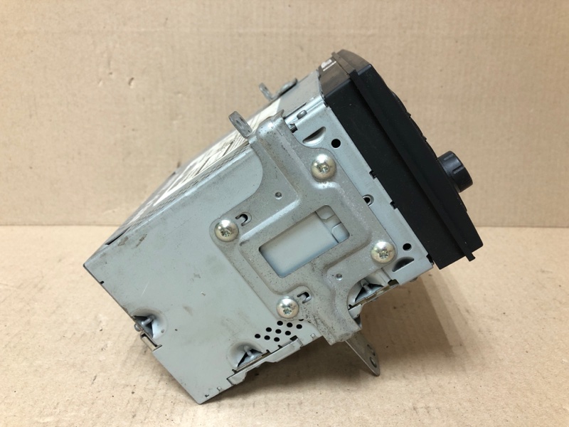 Магнитола JUKE 10-19