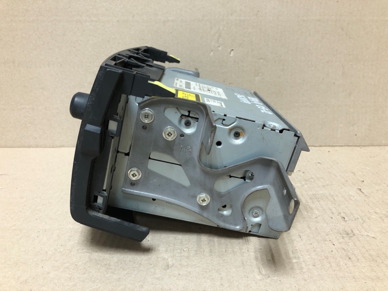 Магнитола RAV4 05-12