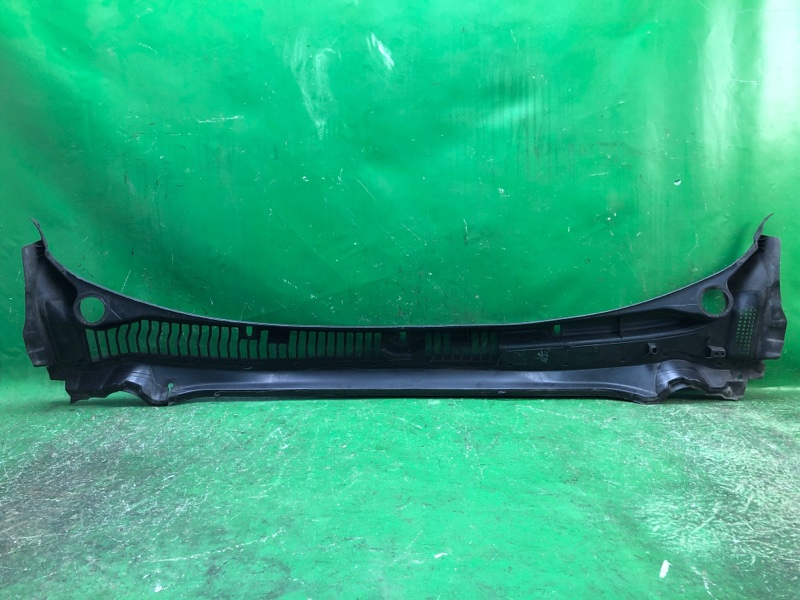 Пластик под лобовое стекло / Жабо FORD FUSION 14- Седан 2.5