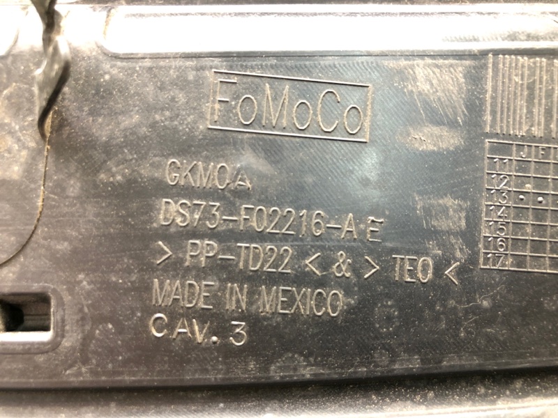 Пластик под лобовое стекло / Жабо FUSION 14- 2014 Седан 2.5