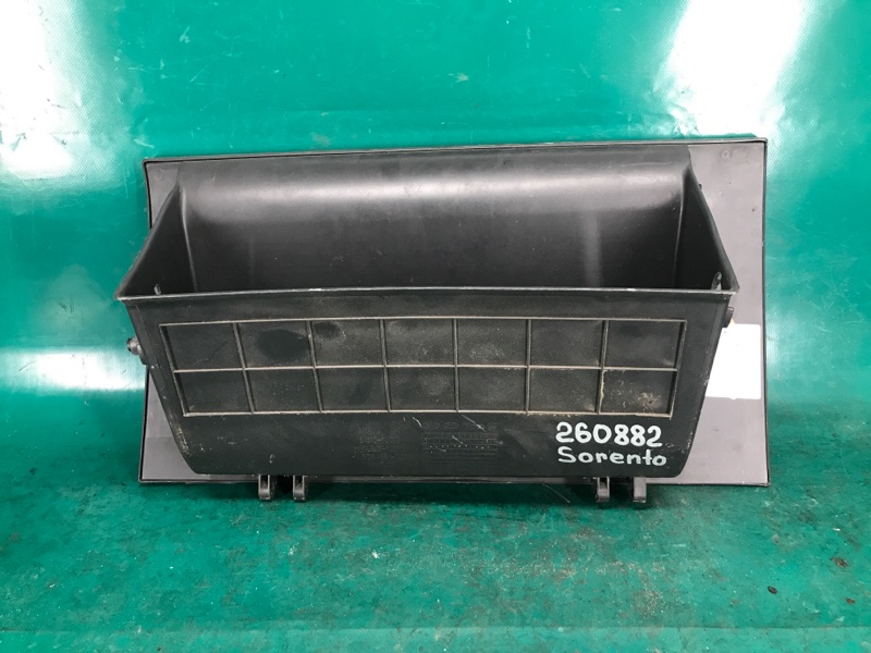 Бардачок SORENTO XM 09-14 2010 Внедорожник 2.4 G4KE