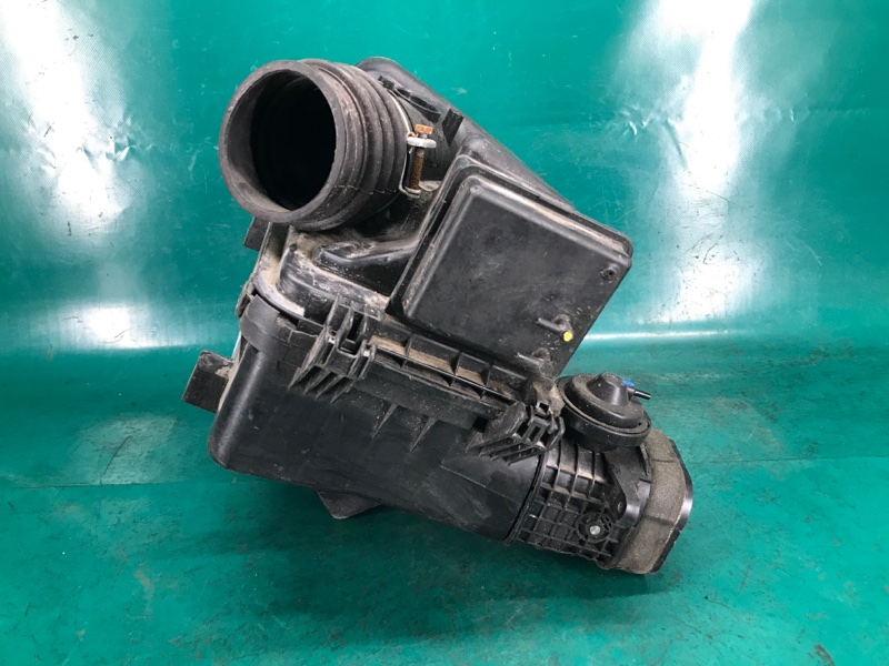 Корпус воздушного фильтра SOLARA 03-09 2006 Кабриолет 3.3 3MZ-FE