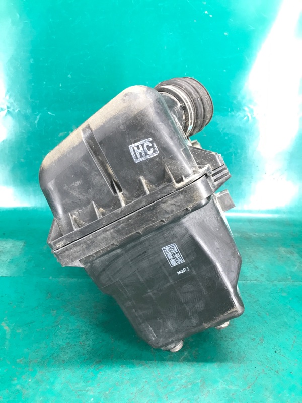 Корпус воздушного фильтра SOLARA 03-09 2006 Кабриолет 3.3 3MZ-FE