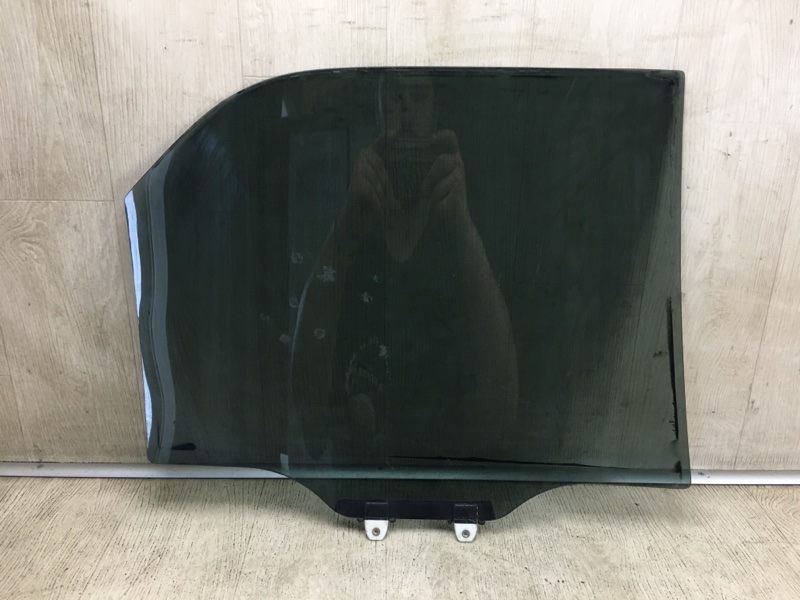 Стекло двери заднее левое ACURA MDX (YD1) 00-06 Внедорожник 3.5