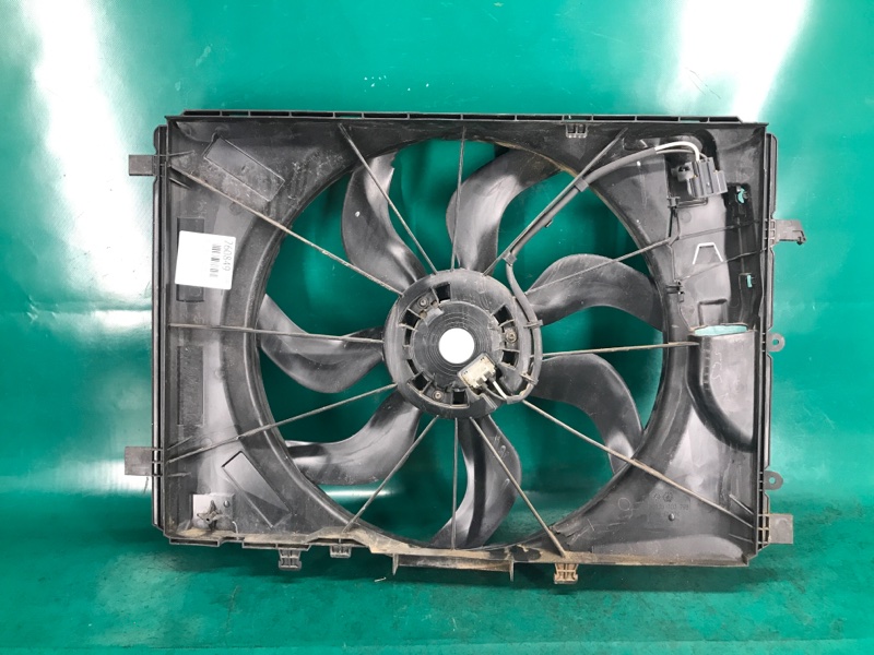 Диффузор вентилятора основного радиатора INFINITI QX30 16-20 Внедорожник 2.0 20PET Диффузор вентилятора основного радиатора INFINITI QX30 16-20 Внедорожник 2.0 20PET