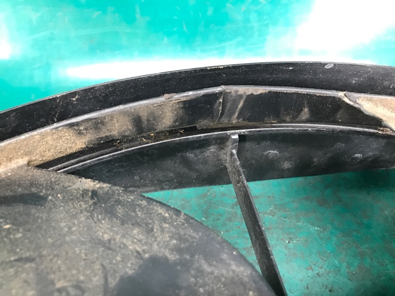 Диффузор вентилятора основного радиатора QX30 16-20 2018 Внедорожник 2.0 20PET Диффузор вентилятора основного радиатора QX30 16-20 2018 Внедорожник 2.0 20PET