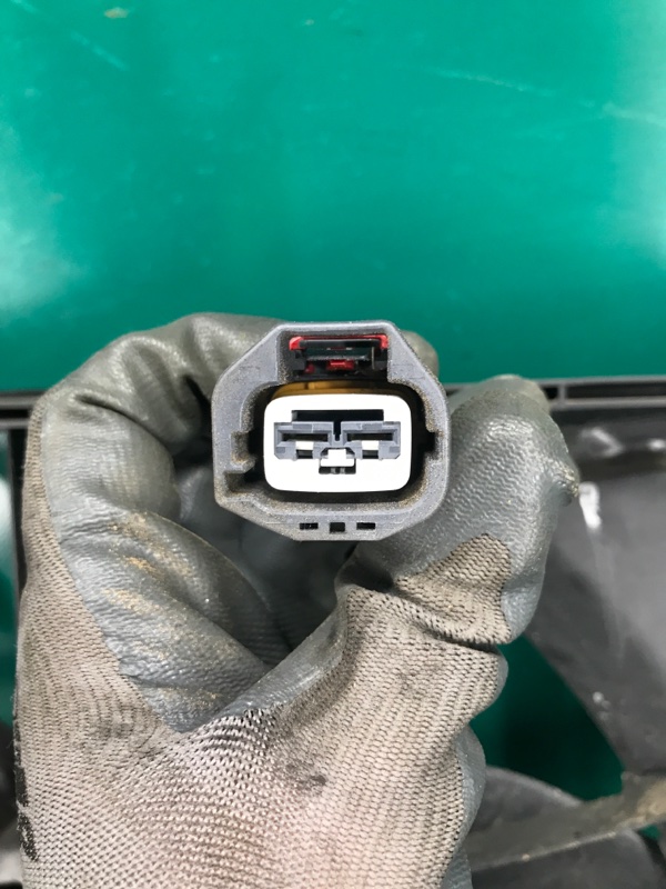 Диффузор вентилятора основного радиатора QX30 16-20 2018 Внедорожник 2.0 20PET Диффузор вентилятора основного радиатора QX30 16-20 2018 Внедорожник 2.0 20PET