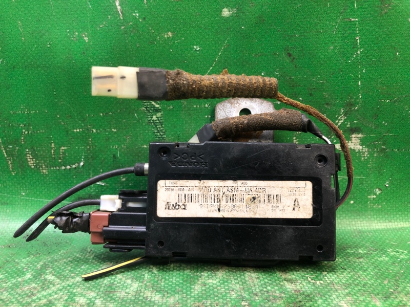 Усилитель антенны HONDA ACCORD CG 97-02 39155SDAA01 Б/У