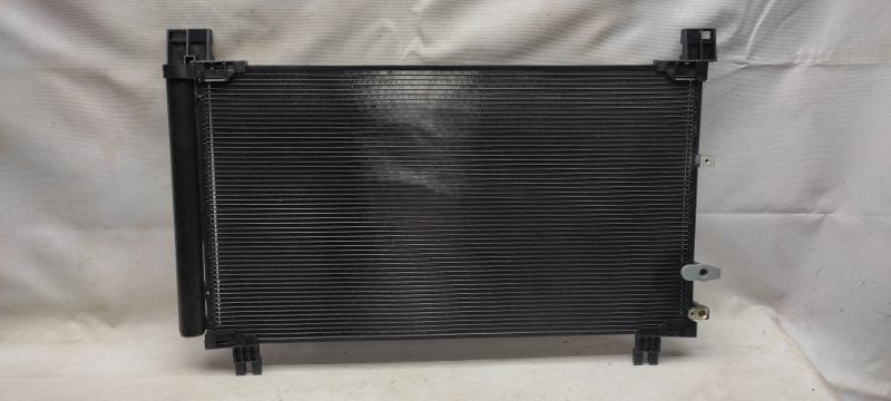Запчасть радиатор кондиционера LEXUS IS250/350 13-20 88460-53080 новая Радиатор кондиционера LEXUS IS250/350 13-20 88460-53080 новая