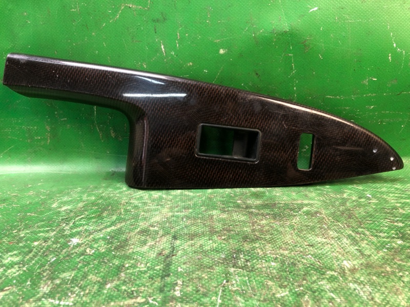 Накладка кнопок стеклоподъемника передняя правая TOYOTA VENZA 09-16 712310T010 Б/У