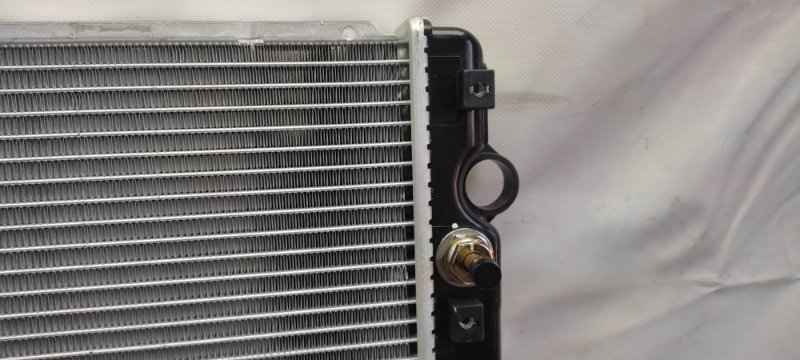 Радиатор основной 4RUNNER 02-09 UZN215