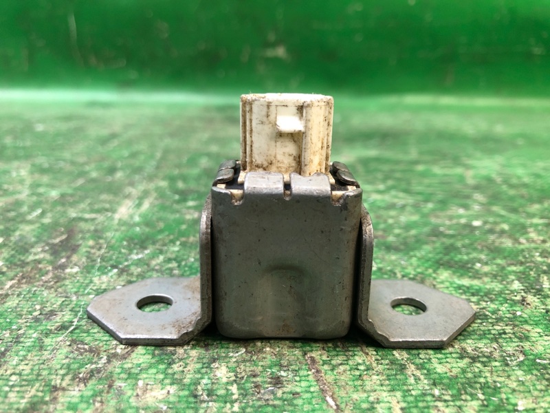 Датчик удара MITSUBISHI L200 06-14