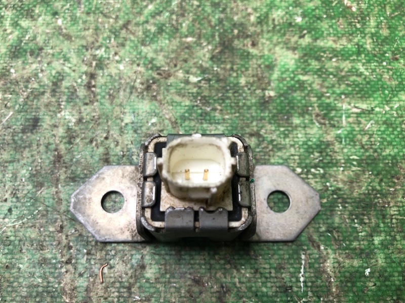 Датчик удара L200 06-14