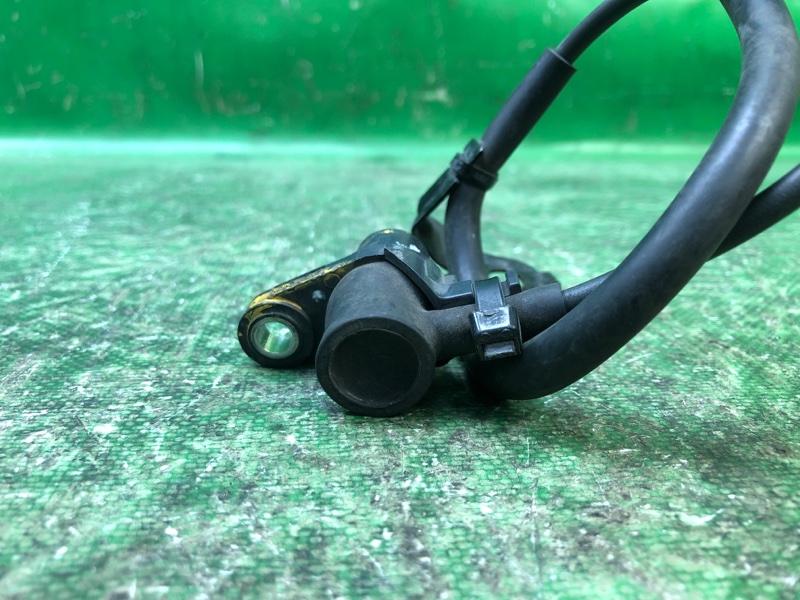 Датчик ABS передний правый CAMRY 40 06-11