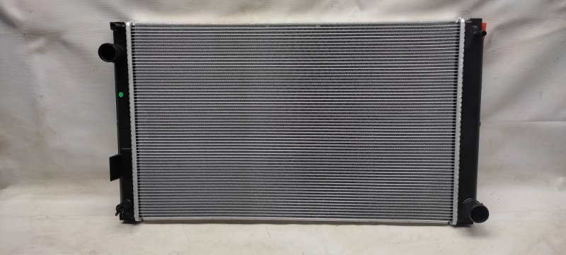 Радиатор основной LEXUS NX 14-21 16400-36090 новая