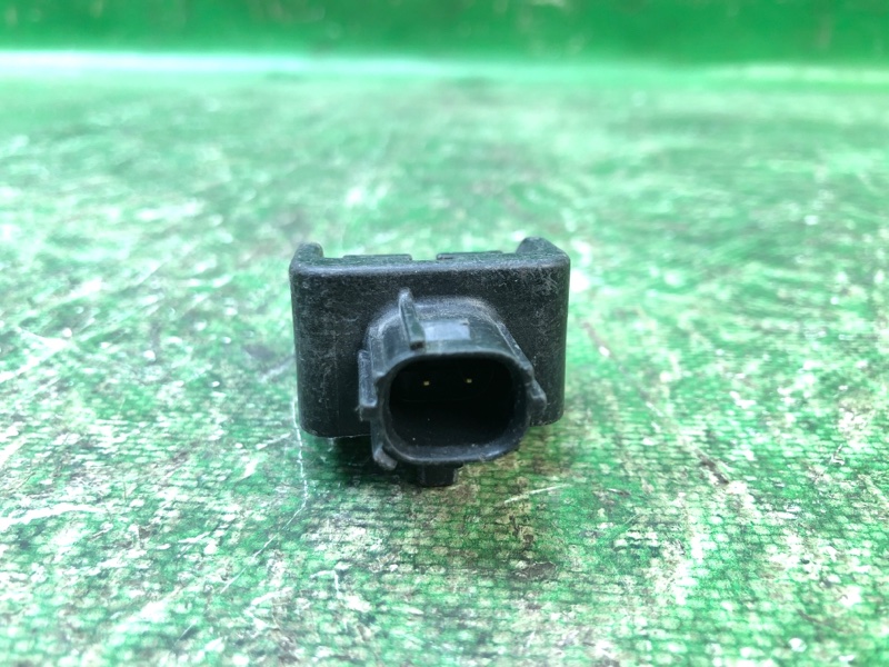 Датчик удара передний правый CAMRY 40 06-11 Датчик удара передний правый CAMRY 40 06-11