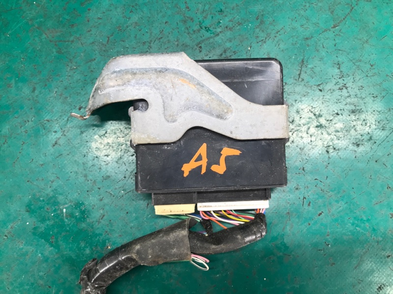 Блок управления зеркалами ES350 06-12 2008 XV40 3.5 2GR-FE