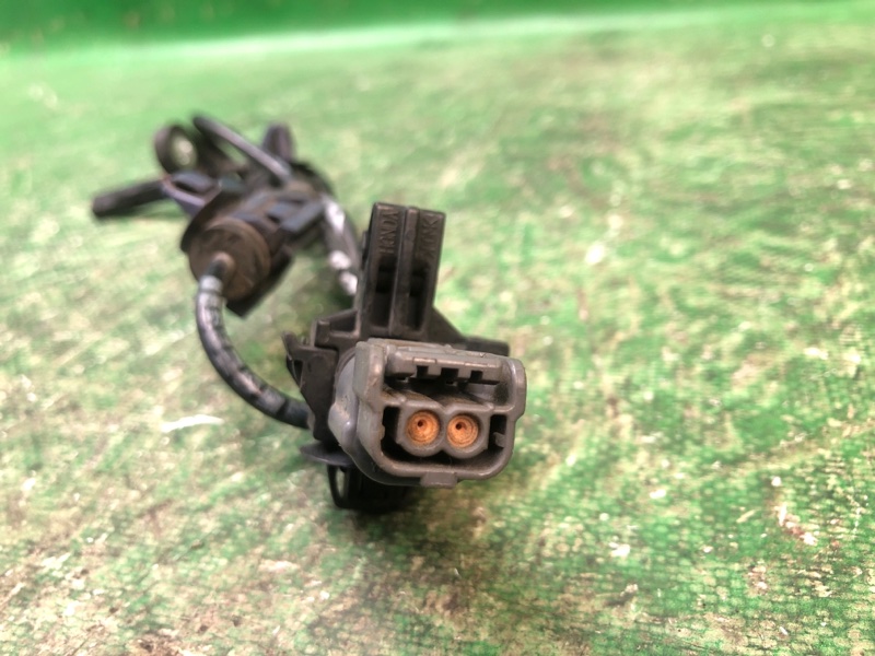 Датчик ABS задний правый CRV 02-06 Датчик ABS задний правый CRV 02-06