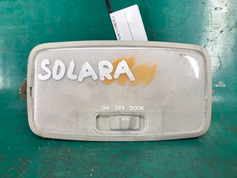 Плафон салона TOYOTA SOLARA 03-09 COUPE 2.4 2AZFE 81240-AA020-B1 Б/У