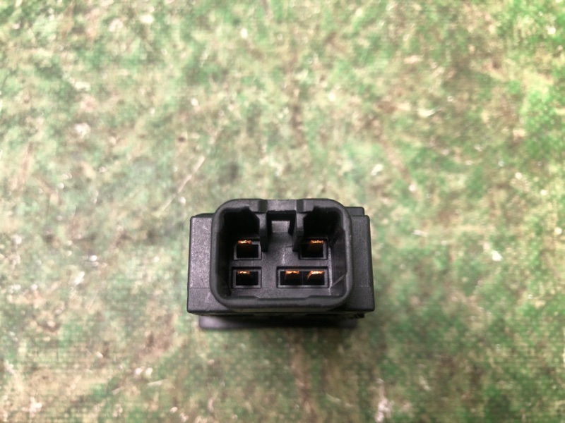 Кнопка TOYOTA MATRIX 02-08 Кнопка TOYOTA MATRIX 02-08