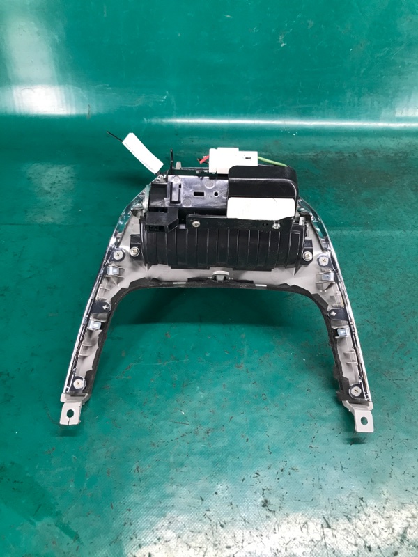 Консоль центральная SENTRA B17 12-21 2015 Седан 1.8 MRA8DE