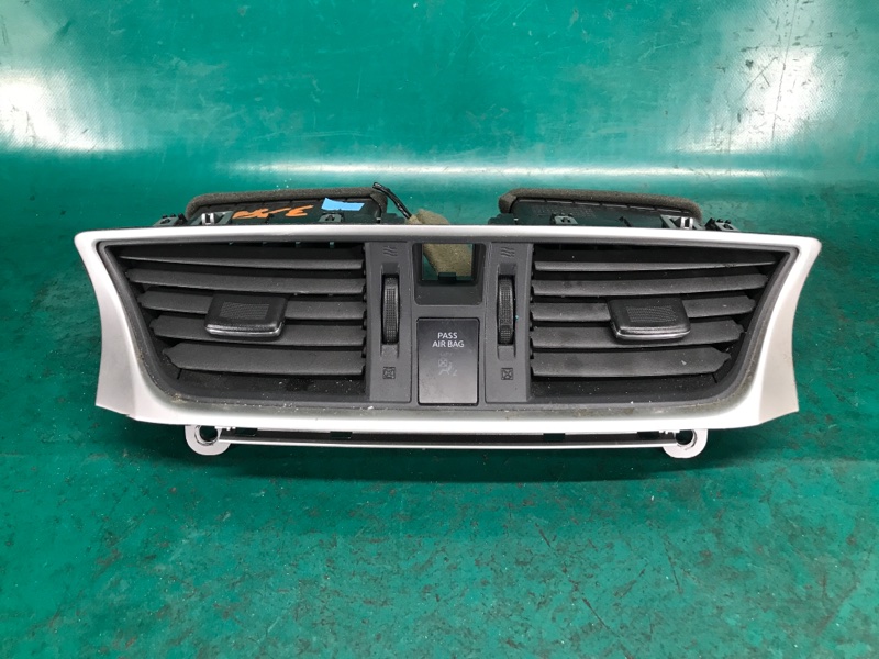 Дефлектор воздушный NISSAN SENTRA B17 12-21 Седан 1.8 MRA8DE