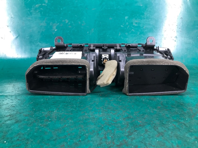 Дефлектор воздушный SENTRA B17 12-21 2015 Седан 1.8 MRA8DE