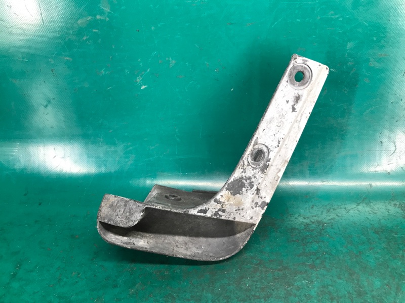 Брызговик передний левый NISSAN SENTRA B17 12-21 Седан 1.8 MRA8DE Брызговик передний левый NISSAN SENTRA B17 12-21 Седан 1.8 MRA8DE