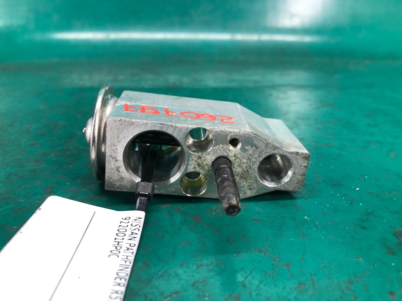 Клапан кондиционера PATHFINDER R52 12-21 2020 R52 3.5 Клапан кондиционера PATHFINDER R52 12-21 2020 R52 3.5