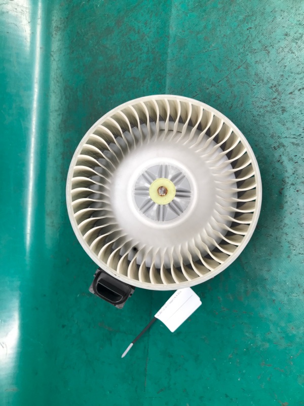 Моторчик печки ACURA TLX 14-17 2016 Седан 2.4L 4 79310-TZ3-A41 Б/У