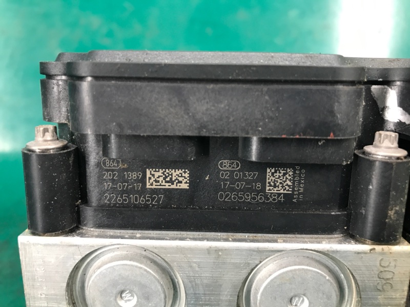 Блок ABS TLX 14-17 2016 Седан 2.4L 4