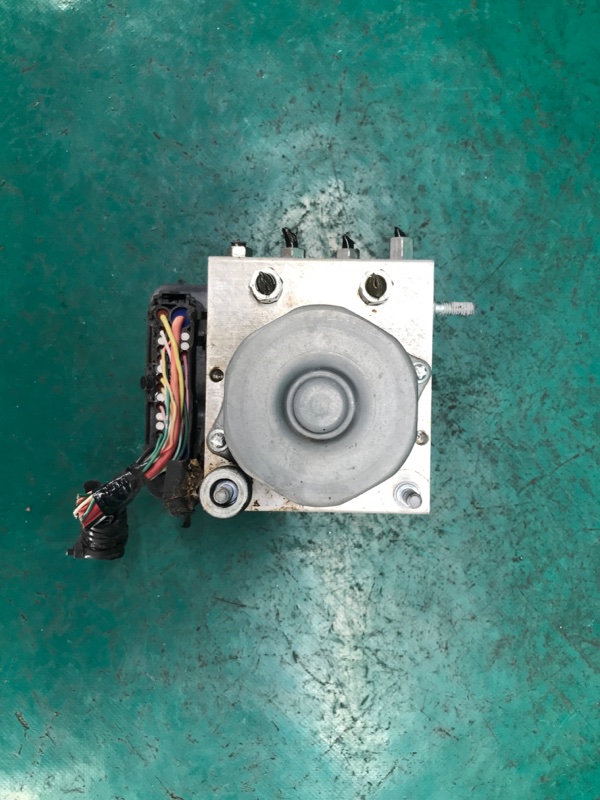 Блок ABS TLX 14-17 2016 Седан 2.4L 4