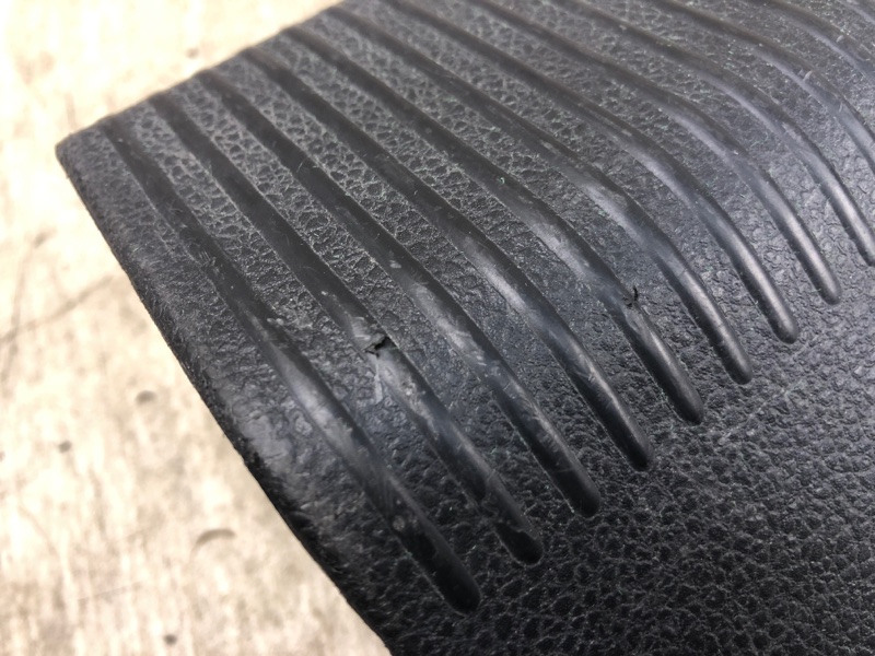 Накладка панели багажника внутренняя VOLKSWAGEN PASSAT B7 11-15 A32 1.8 CPRA