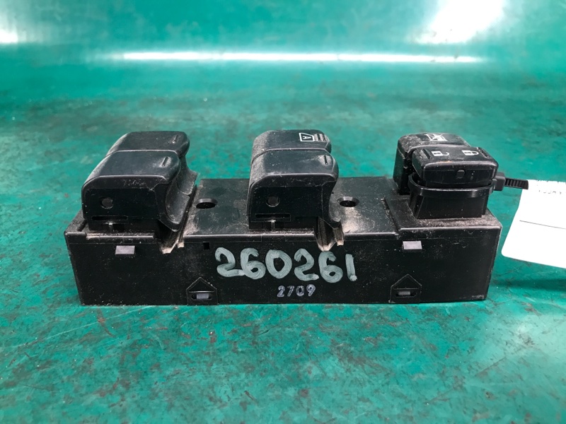 Блок управления стеклоподъемниками передний левый ROGUE 08-15 2013 Внедорожник 2.5 QR25DE