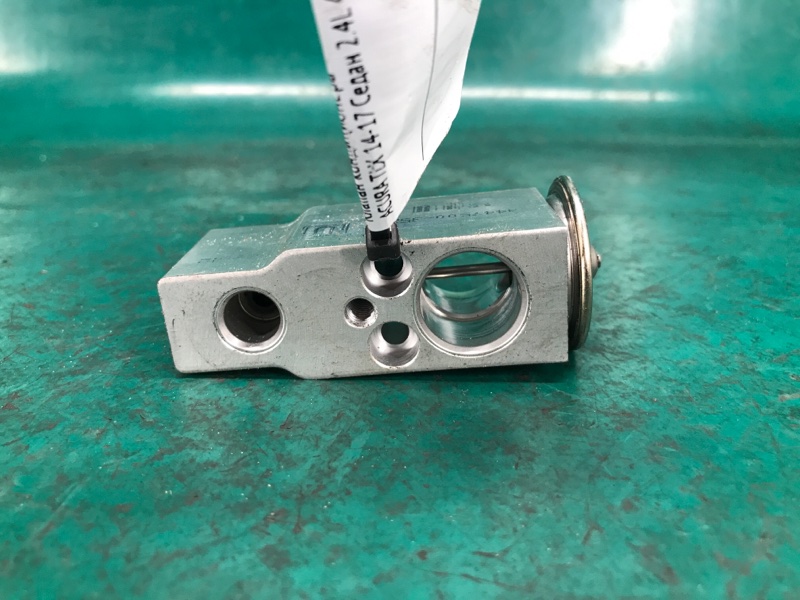 Клапан кондиционера TLX 14-17 2016 Седан 2.4L 4