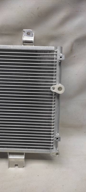 Радиатор кондиционера IS250/350 05-13
