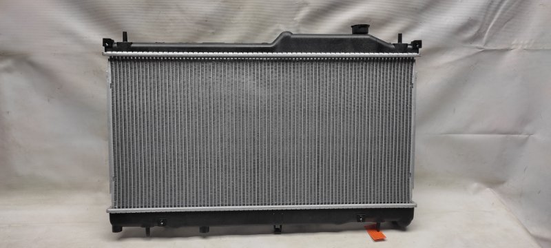 Радиатор основной SUBARU FORESTER 12-19 45111SG000 новая