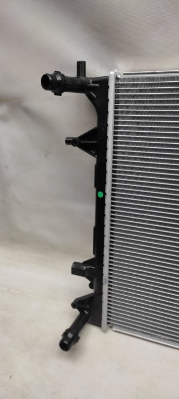 Радиатор основной JETTA USA 10-17